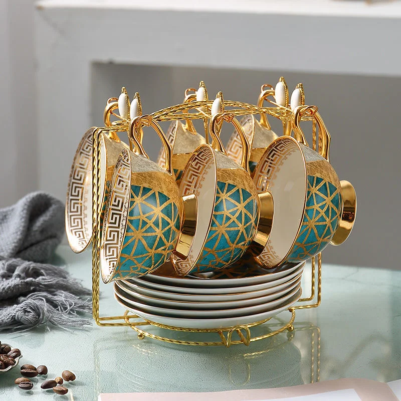 Fashion Creative Coffee Cup Set European Ceramic Design Household Cup Plate Saucer Spoon Classic Saucers Drink Gift New
Fashion Creative Coffee Cup Set European Ceramic Design Household Cup Plate Saucer Spoon Classic Saucers Drink Gift New