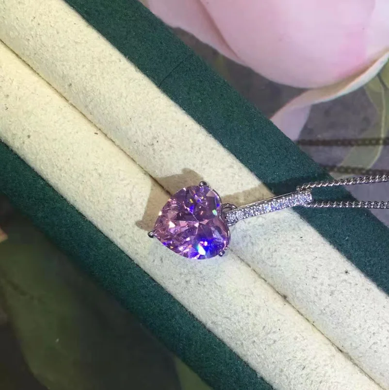 ANGLANG Luxury Heart Pendant Necklace Bridal Wedding Shiny CZ Stone Romantic Gift Elegant Fashion Necklace Jewelry for Women
ANGLANG Luxury Heart Pendant Necklace Bridal Wedding Shiny CZ Stone Romantic Gift Elegant Fashion Necklace Jewelry for Women