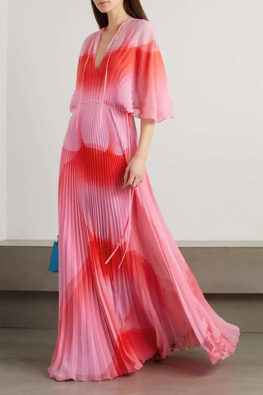 Summer Women's Dress Temperament Elegant Pleated Slim Long Vacation Style Chiffon Pleated Skirt Tie Dye V-neck Women's Maxi Dres
Summer Women's Dress Temperament Elegant Pleated Slim Long Vacation Style Chiffon Pleated Skirt Tie Dye V-neck Women's Maxi Dres