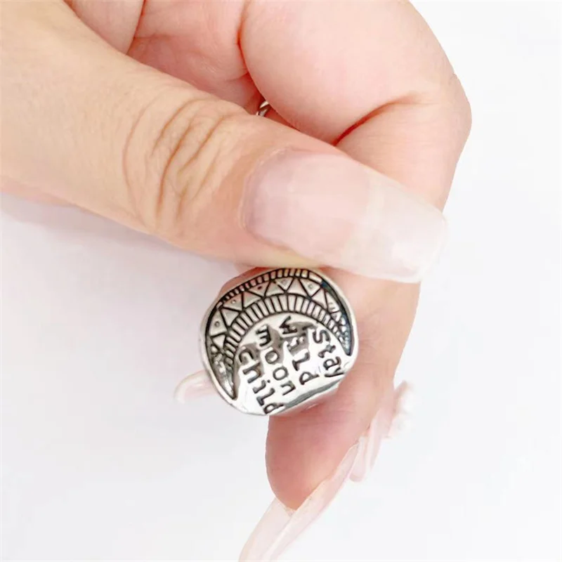 Gu Li Moon Son Alphabet Disc Engraving Ring For Women Fashion On Party Jewelry Hand Accessories Size 6-12
Gu Li Moon Son Alphabet Disc Engraving Ring For Women Fashion On Party Jewelry Hand Accessories Size 6-12