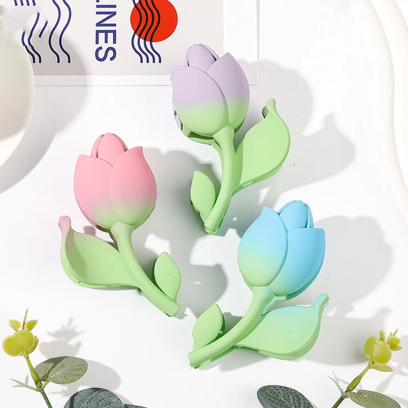 Korea Fashion Hair Clip Tulip Hair Claws Color Block Frosted Hair Clip Summer Sweet Hair Catch Fairy Shark Clip Hair Accessories
Korea Fashion Hair Clip Tulip Hair Claws Color Block Frosted Hair Clip Summer Sweet Hair Catch Fairy Shark Clip Hair Accessories