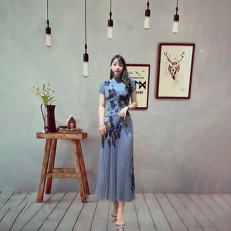 YUDX Miyake Pleatd Suit Gradient Short Sleeve Stand Fit Elastic Tops High Waist Maxi Skirt Dress Sets Women 2023 Summer Suit
YUDX Miyake Pleatd Suit Gradient Short Sleeve Stand Fit Elastic Tops High Waist Maxi Skirt Dress Sets Women 2023 Summer Suit