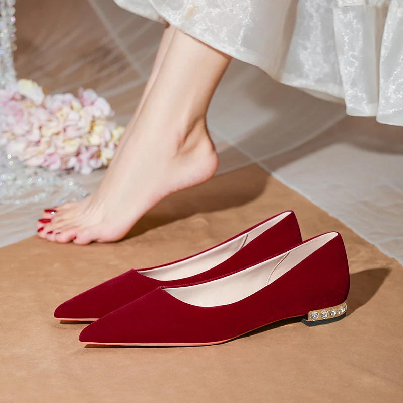 Свадебные туфли на плоской подошве, новинка 2021, китайская Свадебная красная обувь, свадебная обувь, однотонная замшевая обувь для беременны...
Свадебные туфли на плоской подошве, новинка 2021, китайская Свадебная красная обувь, свадебная обувь, однотонная замшевая обувь для беременны...