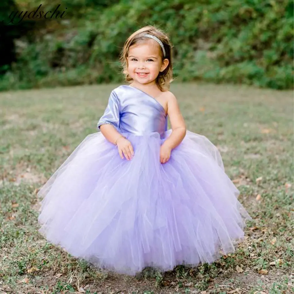 Elegant Purple One Shoulder Flower Girl Dresses For Wedding 2023 Tulle Puffy Princess Pageant First Communion Gowns With Big Bow
Elegant Purple One Shoulder Flower Girl Dresses For Wedding 2023 Tulle Puffy Princess Pageant First Communion Gowns With Big Bow