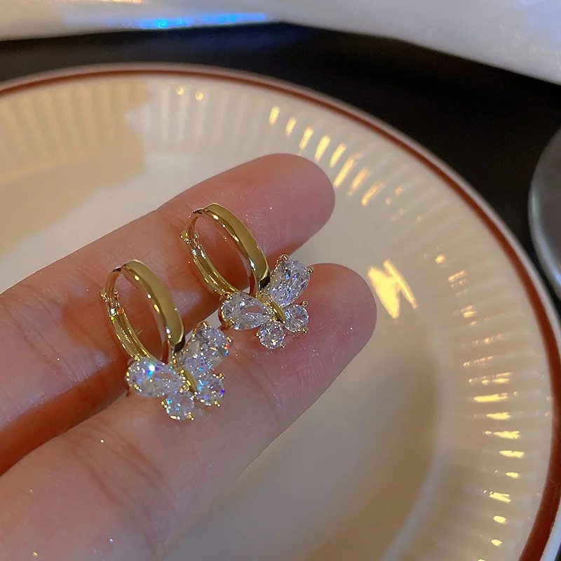 PTQASP Fashion Women's Classic Butterfly Zircon Earrings for Women Birthday Party Wedding Crystal Jewelry Gift Pendientes Mujer
PTQASP Fashion Women's Classic Butterfly Zircon Earrings for Women Birthday Party Wedding Crystal Jewelry Gift Pendientes Mujer