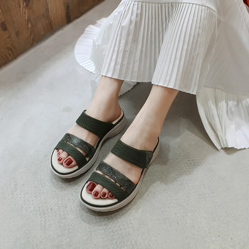Slippers Women Sandals Wedge Shoes Solid Color Soft Ladies Slides Non-Slip Platform Stylish Beach Footwear Sandalias De Mujer
Slippers Women Sandals Wedge Shoes Solid Color Soft Ladies Slides Non-Slip Platform Stylish Beach Footwear Sandalias De Mujer