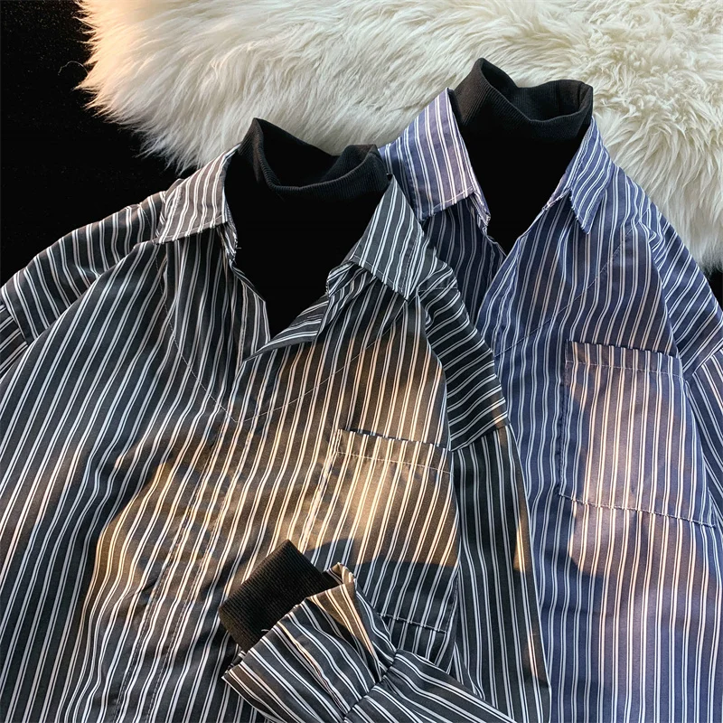 Fake two-piece long-sleeved shirt Men's autumn versatile loose stripe patchwork high collar shirt coat
Fake two-piece long-sleeved shirt Men's autumn versatile loose stripe patchwork high collar shirt coat