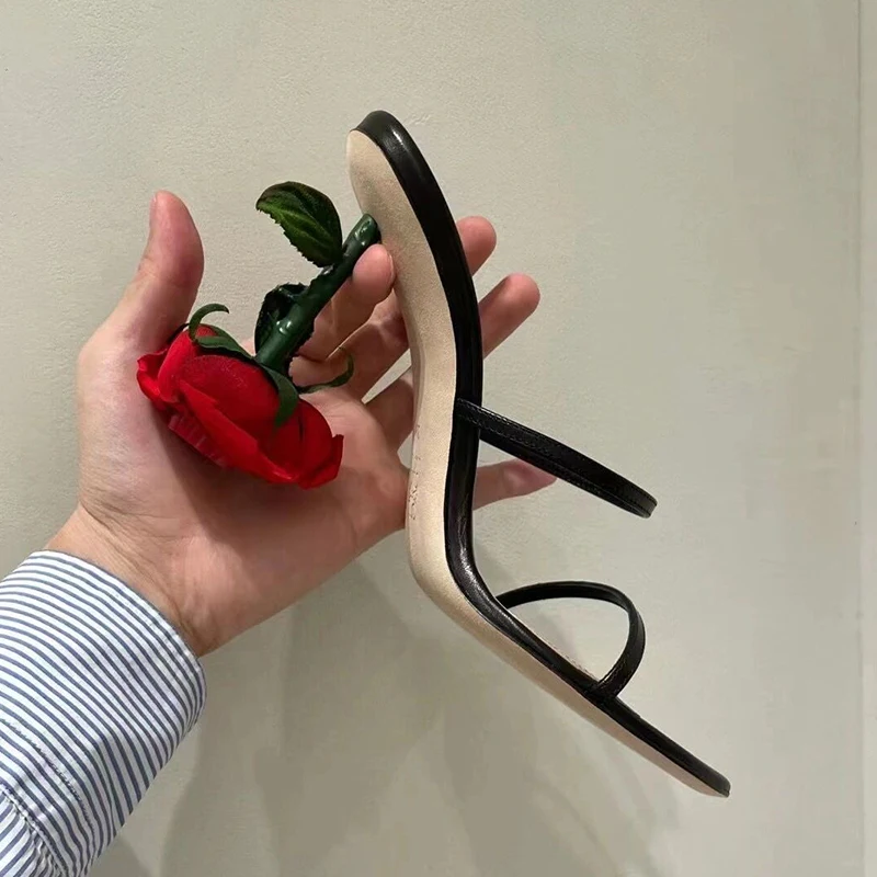 Fashion Ladies Rose Flower Sandals Sexy Ladies Sandals Heels Women Sandal Platform Shoes for Women New Arrival Open Toe Shoes
Fashion Ladies Rose Flower Sandals Sexy Ladies Sandals Heels Women Sandal Platform Shoes for Women New Arrival Open Toe Shoes