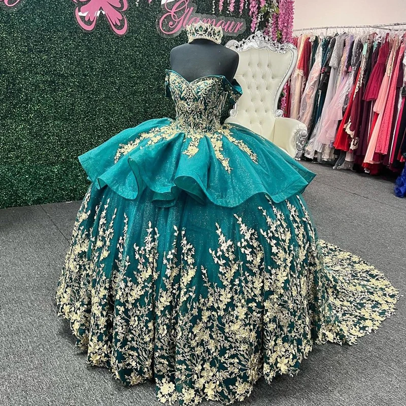 Emerald Green Quinceanera Dress Chic Beads Appliques Corset Sequin Puffy Sweet 16 Girls Pageant Party Dress Ball Gown 
Emerald Green Quinceanera Dress Chic Beads Appliques Corset Sequin Puffy Sweet 16 Girls Pageant Party Dress Ball Gown