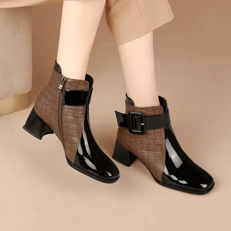 Chelsea boots British Style Women's Ankle Boots, New Patent Leather Winter Shoes, Ankle Boots, Pointed Toe Black Coffee
Chelsea boots British Style Women's Ankle Boots, New Patent Leather Winter Shoes, Ankle Boots, Pointed Toe Black Coffee