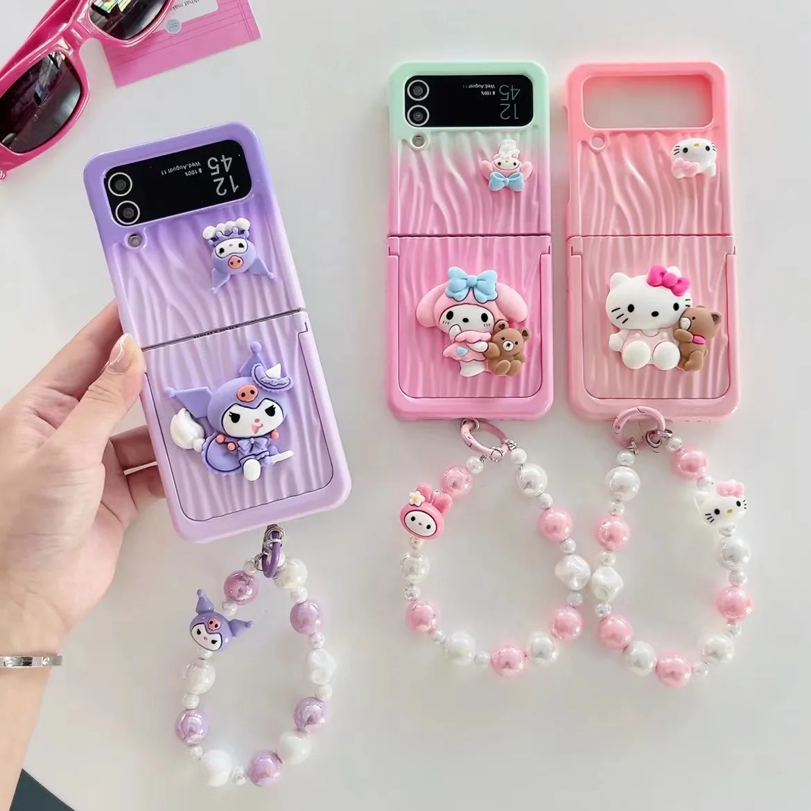 3D Sanrio Hello Kitty bracelet with bracket Phone Case for Samsung Galaxy Z Flip 3 Hard PC Back Cover for Z Flip 4 Case Case 
3D Sanrio Hello Kitty bracelet with bracket Phone Case for Samsung Galaxy Z Flip 3 Hard PC Back Cover for Z Flip 4 Case Case