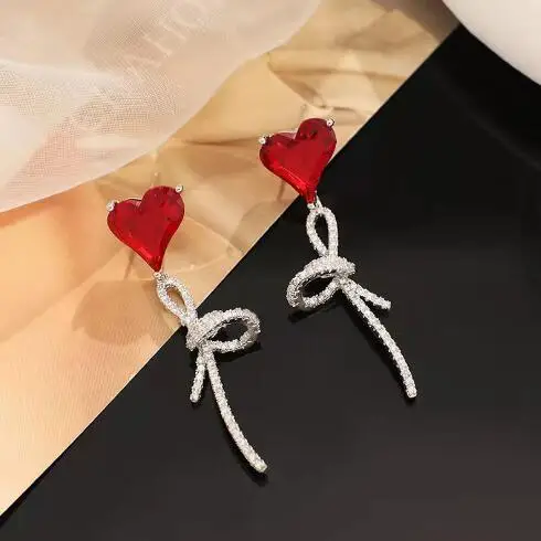 Серьги с бантом в японском и корейском стиле женские, темперамент мечты, Персиковое сердце, модный микро-набор, серебряные ювелирные украше...
Серьги с бантом в японском и корейском стиле женские, темперамент мечты, Персиковое сердце, модный микро-набор, серебряные ювелирные украше...