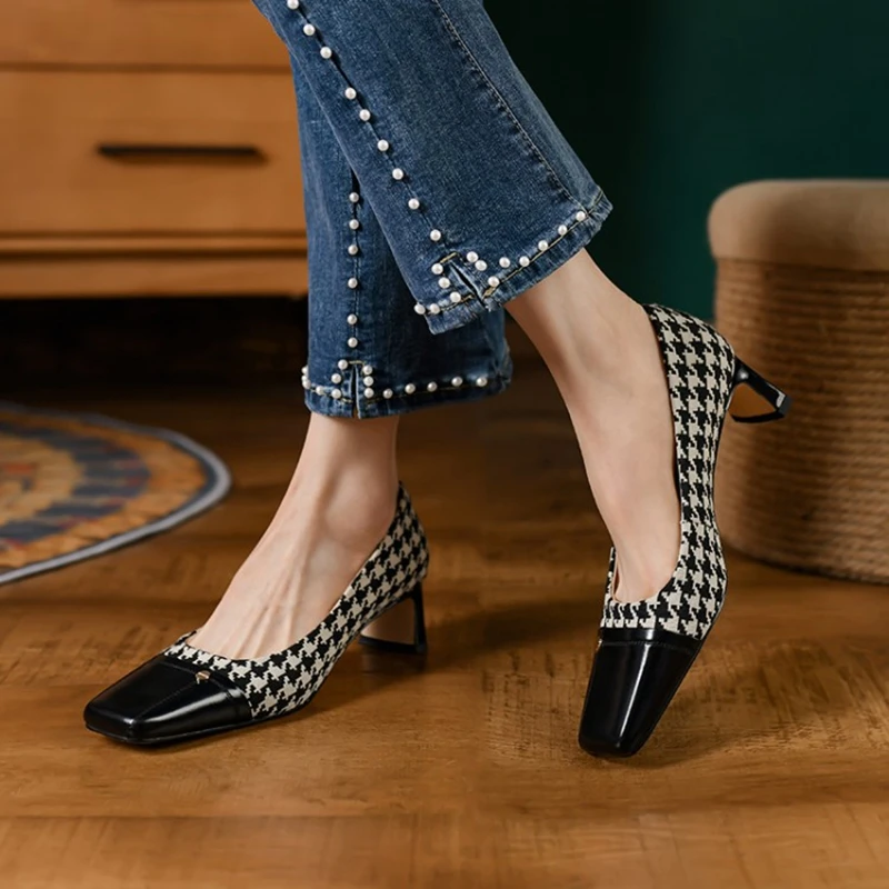 2022 Spring/Autumn Women Shoes Square Toe Mid-Heel Women Pumps Cotton Fabric Lattice Shoes for Women Elegant Shoes High Heels
2022 Spring/Autumn Women Shoes Square Toe Mid-Heel Women Pumps Cotton Fabric Lattice Shoes for Women Elegant Shoes High Heels