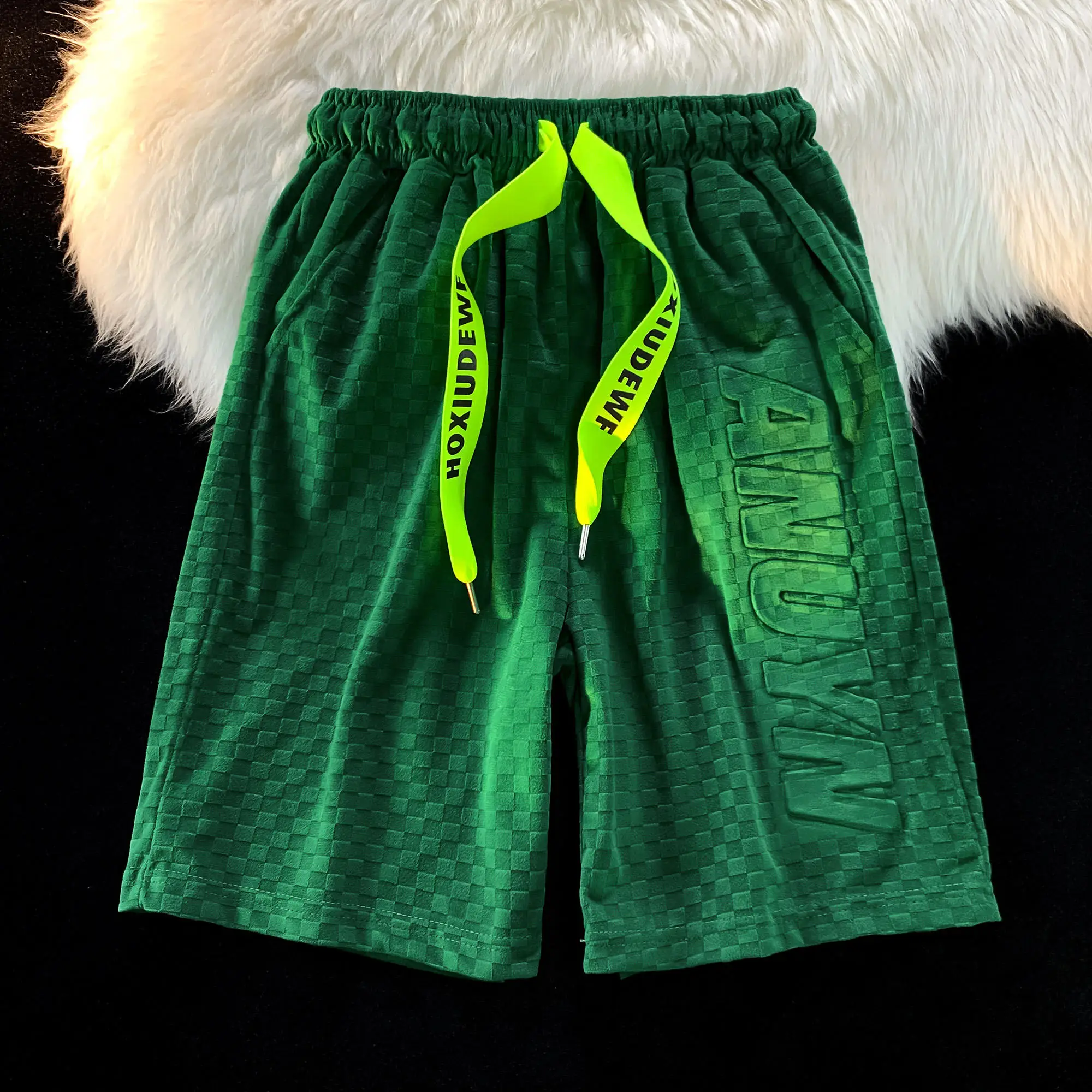 2022 men's casual shorts fitness pants summer gym training Mesh Shorts summer tiled shorts solid letter print
2022 men's casual shorts fitness pants summer gym training Mesh Shorts summer tiled shorts solid letter print