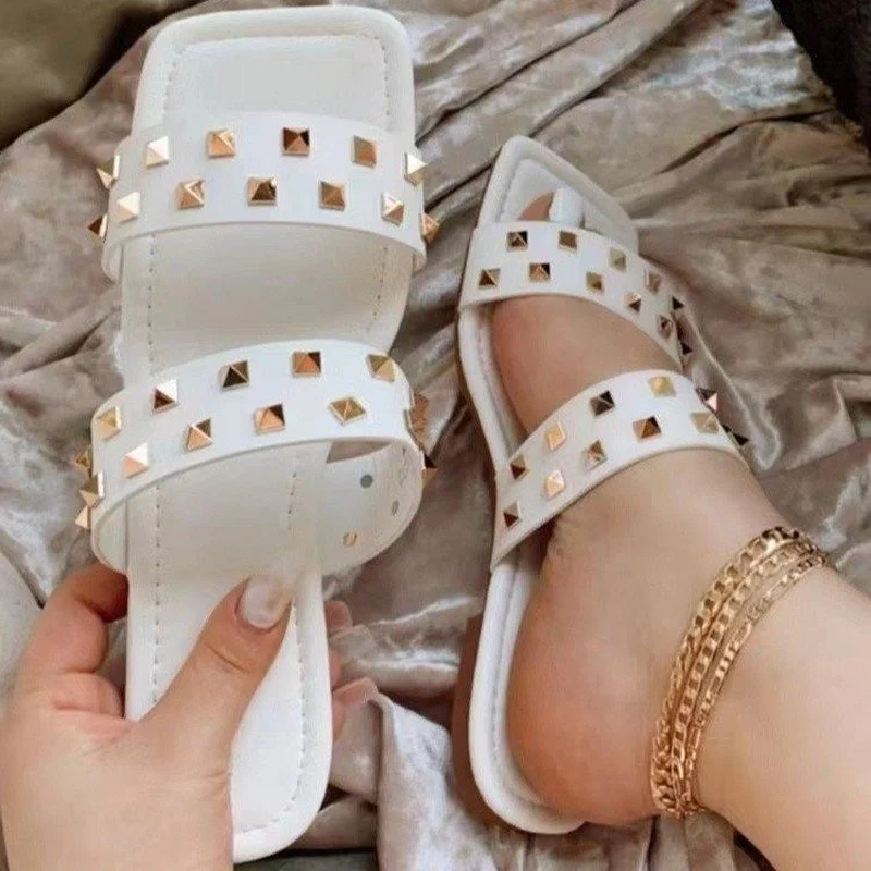 New Style Rivet Jelly Plastic Crystal Casual Slippers Outdoor Ladies Fashion Slippers Ladies Sandals flat slippers for women
New Style Rivet Jelly Plastic Crystal Casual Slippers Outdoor Ladies Fashion Slippers Ladies Sandals flat slippers for women