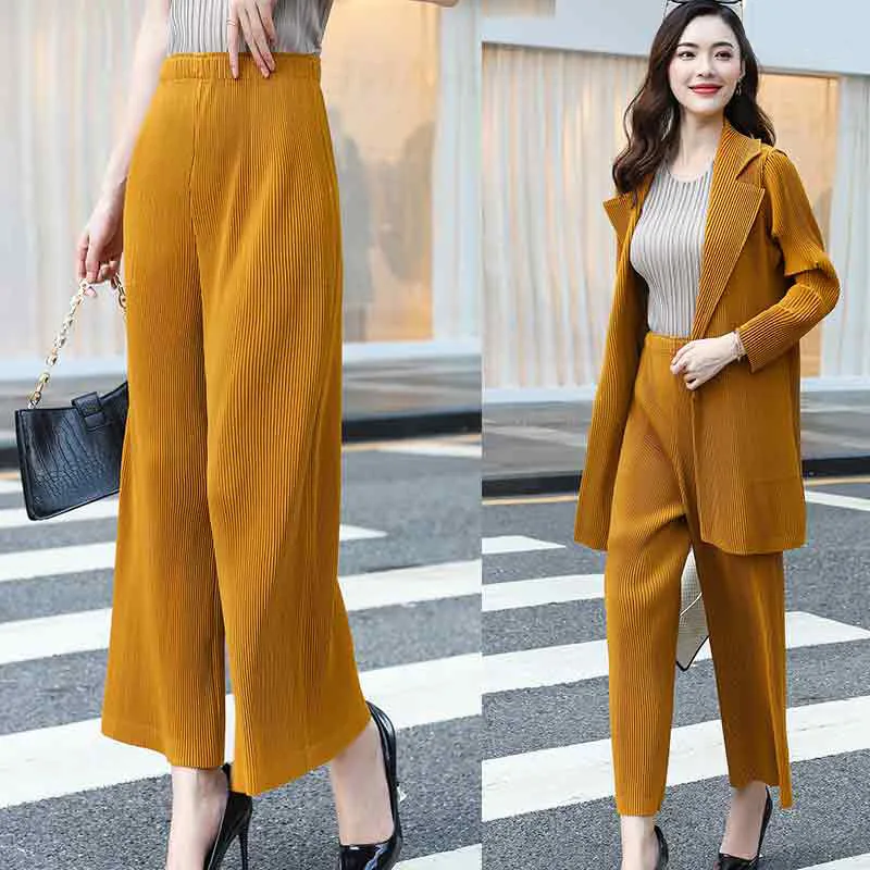 High-waisted wide-leg pants stalls early autumn Miyake straight-leg pants pleated casual trousers thick women's pants drape
High-waisted wide-leg pants stalls early autumn Miyake straight-leg pants pleated casual trousers thick women's pants drape