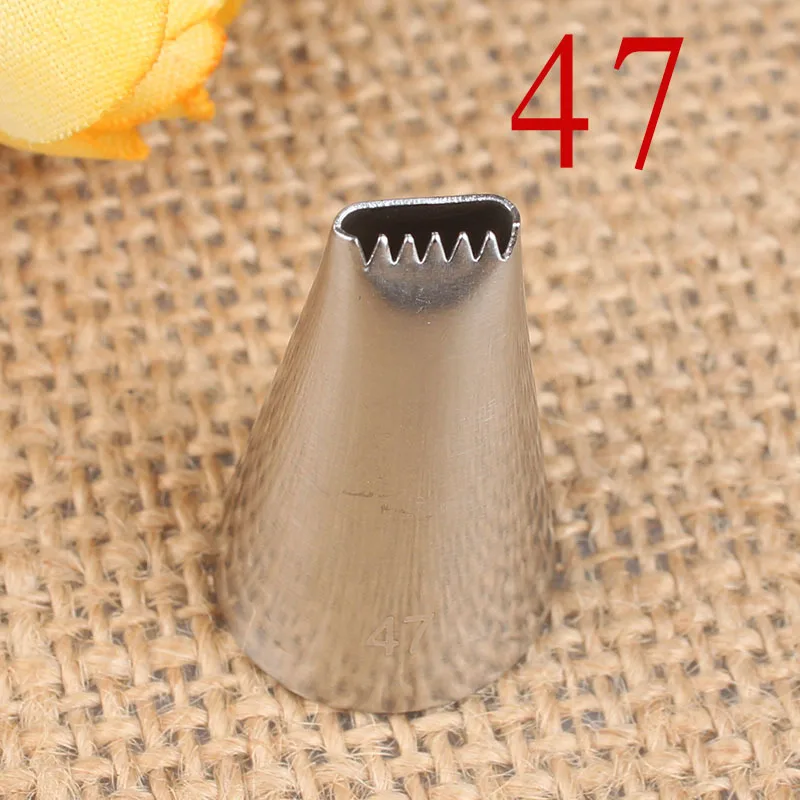47# Single Row Flat Tooth Cream Decorating Mouth Basket for Flower Arranging Woven Stainless Steel Baking Tool
47# Single Row Flat Tooth Cream Decorating Mouth Basket for Flower Arranging Woven Stainless Steel Baking Tool