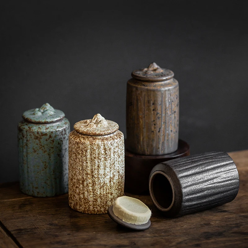 Modern Retro Shaped Ceramic Jar Portable Sealed Jar Tea Coffee Candy Tank Porcelain Craft Jars Storage Container Home Decoration
Modern Retro Shaped Ceramic Jar Portable Sealed Jar Tea Coffee Candy Tank Porcelain Craft Jars Storage Container Home Decoration
