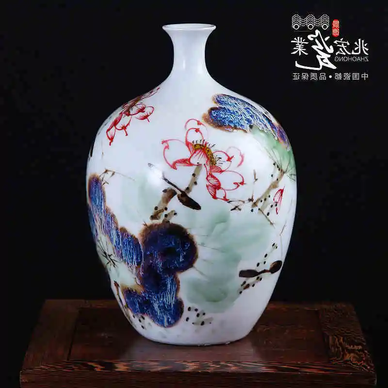 inscription Custom Jingdezhen ceramics hand-painted blue and white living room decoration bottle bearing Home Furnish
inscription Custom Jingdezhen ceramics hand-painted blue and white living room decoration bottle bearing Home Furnish