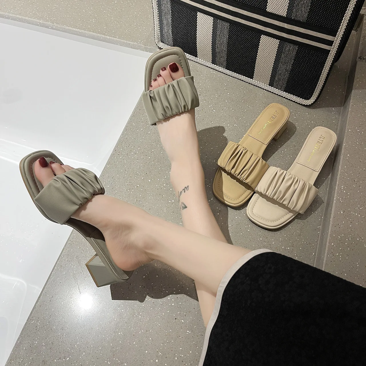 Shoes Low Basic Rome Fabric PU Hoof Heels Rubber Shoes Low Rome Basic Rubber PU Fabric Hoof
Shoes Low Basic Rome Fabric PU Hoof Heels Rubber Shoes Low Rome Basic Rubber PU Fabric Hoof
