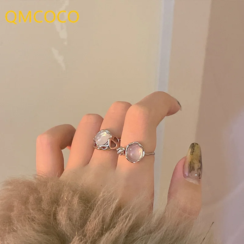 QMCOCO Silver Color Retro Open Hollow Rings Woman Luxury Simple Fashion Temperament Exquisite Engagement Jewelry Accessories
QMCOCO Silver Color Retro Open Hollow Rings Woman Luxury Simple Fashion Temperament Exquisite Engagement Jewelry Accessories