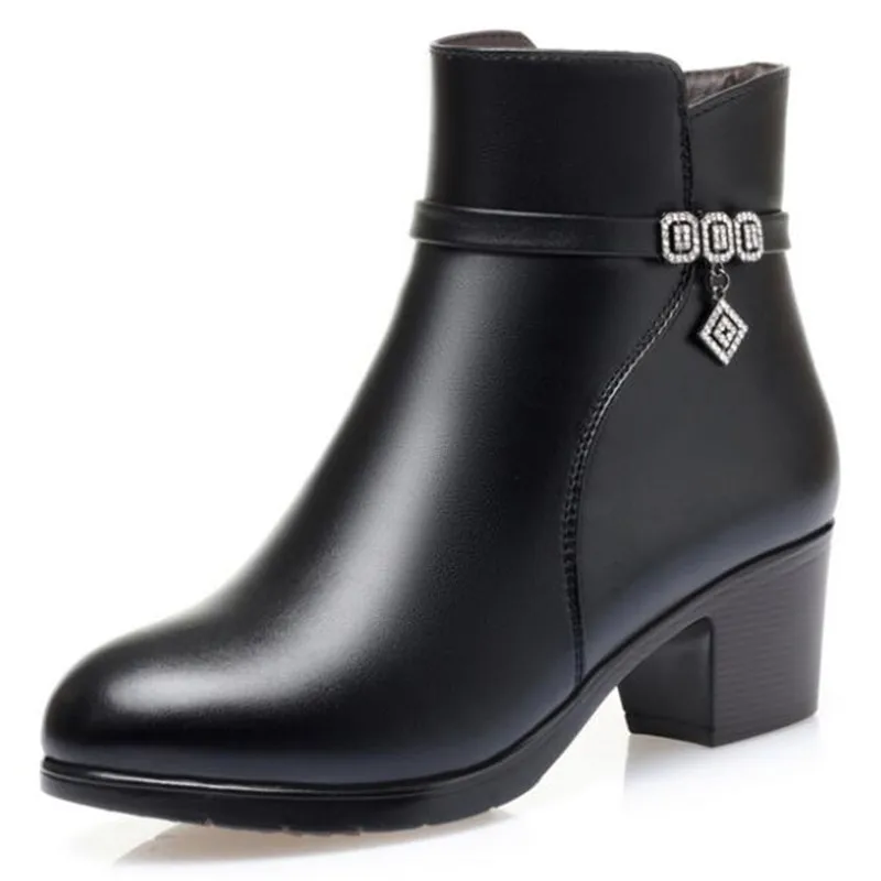 2022 Autumn Winter New Comfortable Warm Wool Boots High Heel Women Boots Fashion Rhinestone Genuine Leather Boots Large Size 43
2022 Autumn Winter New Comfortable Warm Wool Boots High Heel Women Boots Fashion Rhinestone Genuine Leather Boots Large Size 43