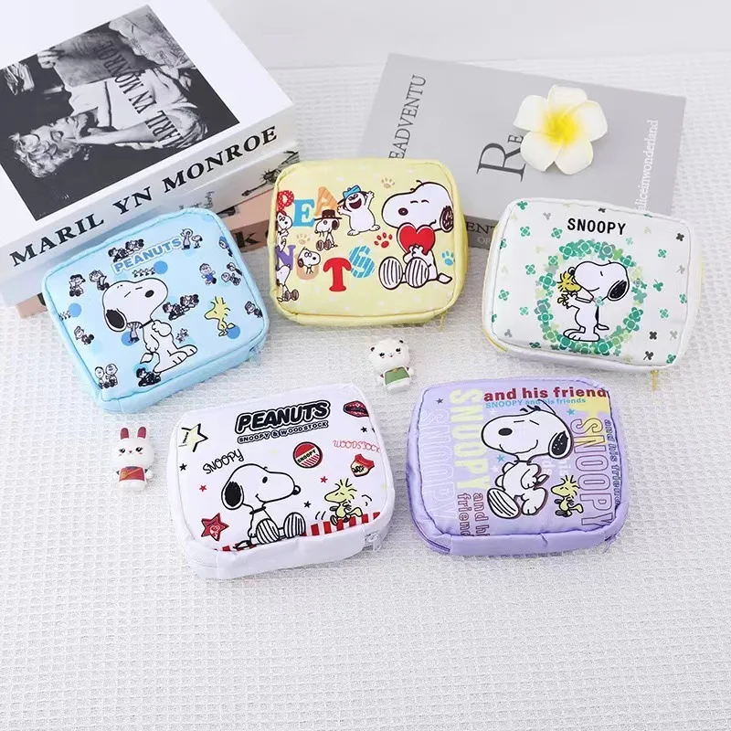 2022 Snoopy Cartoon Cute Storage Bag Portable Sanitary Napkin Mini Storage Bag Kawaii Anime Toy for Girl Gift Birthday Gift
2022 Snoopy Cartoon Cute Storage Bag Portable Sanitary Napkin Mini Storage Bag Kawaii Anime Toy for Girl Gift Birthday Gift