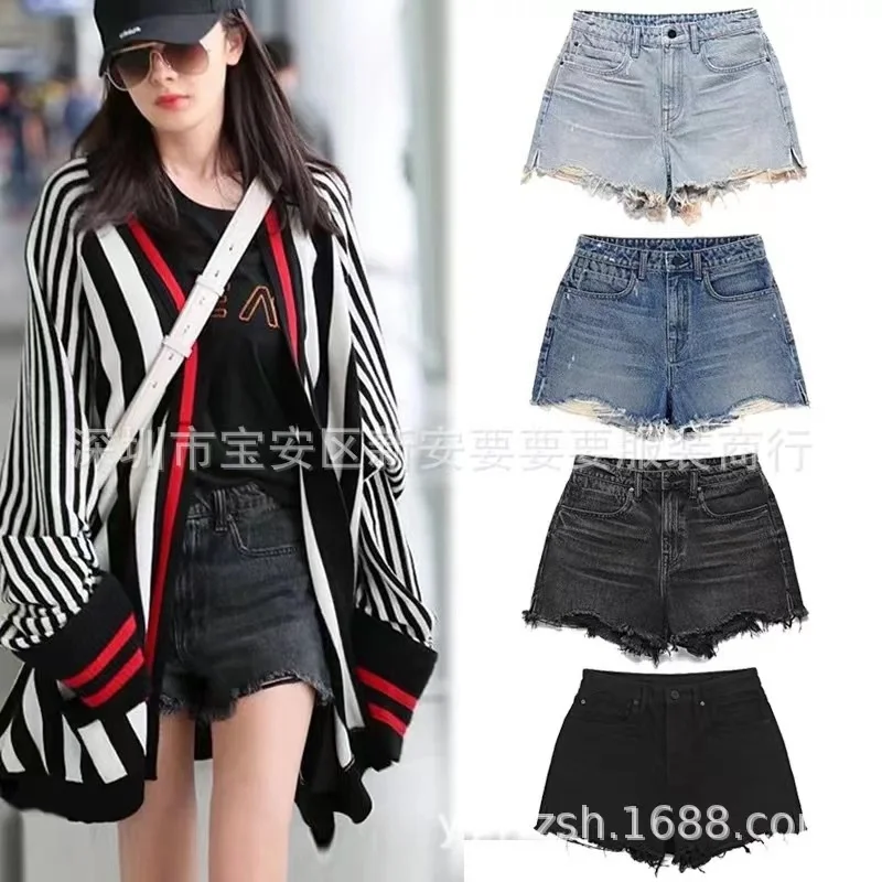European 2023ss Fashion Trend and American Style Denim Shorts Pure Cotton High Waist Wide Leg Raw Edge Thin All-match Hot Pants
European 2023ss Fashion Trend and American Style Denim Shorts Pure Cotton High Waist Wide Leg Raw Edge Thin All-match Hot Pants