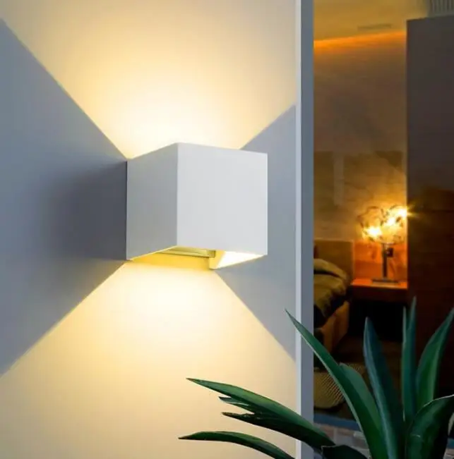 Outdoor/Indoor Adjustable Aluminum Surface Mounted 6W Warm White LED Cube Wall Lamp Waterproof IP65 Garden Lights black
Outdoor/Indoor Adjustable Aluminum Surface Mounted 6W Warm White LED Cube Wall Lamp Waterproof IP65 Garden Lights black