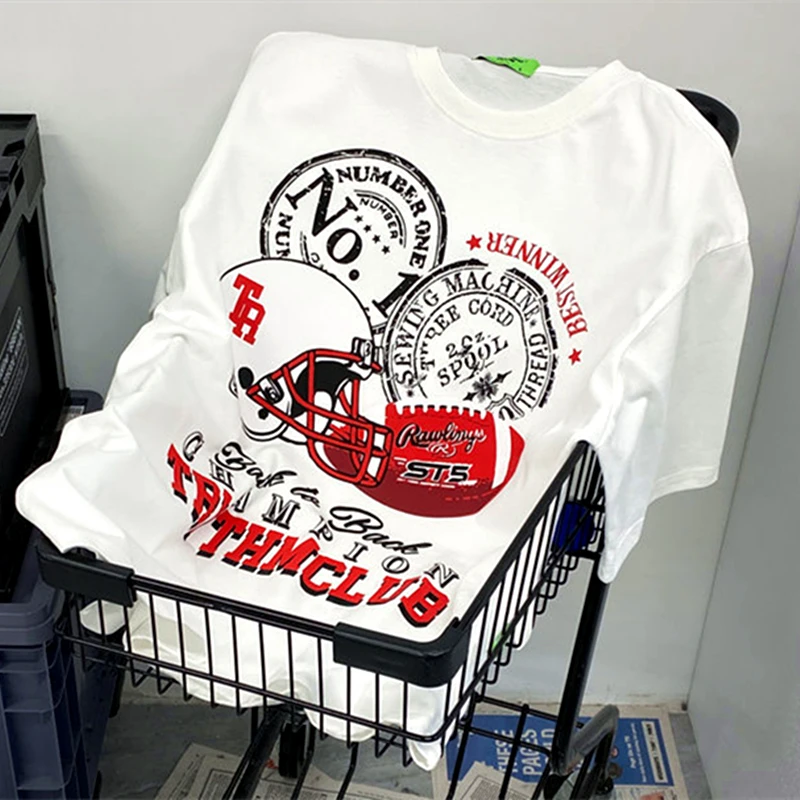 High Quality American Style Vintage Rugby Stamp Creative Graphic T Shirts Preppy Punk Goth E Girls Couples Tops Summer Plus Size
High Quality American Style Vintage Rugby Stamp Creative Graphic T Shirts Preppy Punk Goth E Girls Couples Tops Summer Plus Size