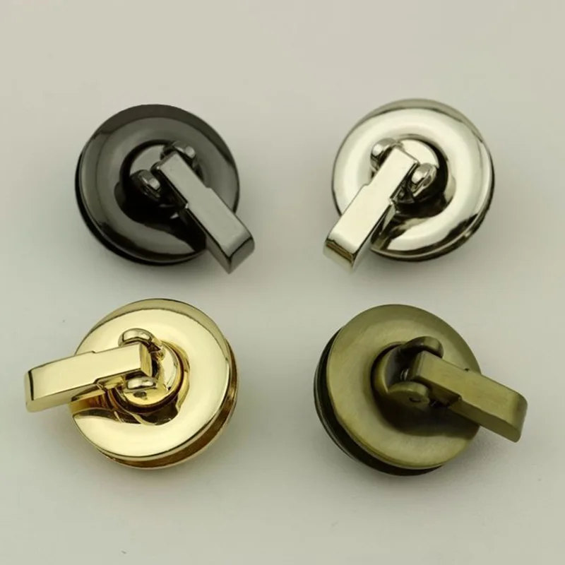 1PC Metal Durable Clasp Turn Lock Oval Twist Lock For DIY Handbag Bag Purse Luggage Hardware Closure Bag Parts Accessories
1PC Metal Durable Clasp Turn Lock Oval Twist Lock For DIY Handbag Bag Purse Luggage Hardware Closure Bag Parts Accessories