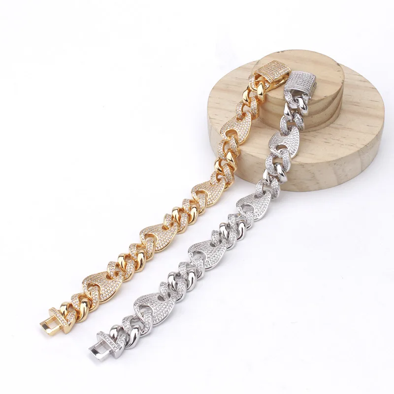 Wide 16MM Luxury Street Hip Hop Men Women Lady With Inlay Cubic Zirconia Bling Rapper Cuban Chain Necklace Bracelet
Wide 16MM Luxury Street Hip Hop Men Women Lady With Inlay Cubic Zirconia Bling Rapper Cuban Chain Necklace Bracelet