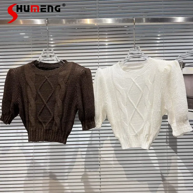 Autumn New Classic Style Woven Twisted Pattern Solid Color Knitted Top Women's Fashion Simple Elegant Short Sleeve Knitwear Top
Autumn New Classic Style Woven Twisted Pattern Solid Color Knitted Top Women's Fashion Simple Elegant Short Sleeve Knitwear Top