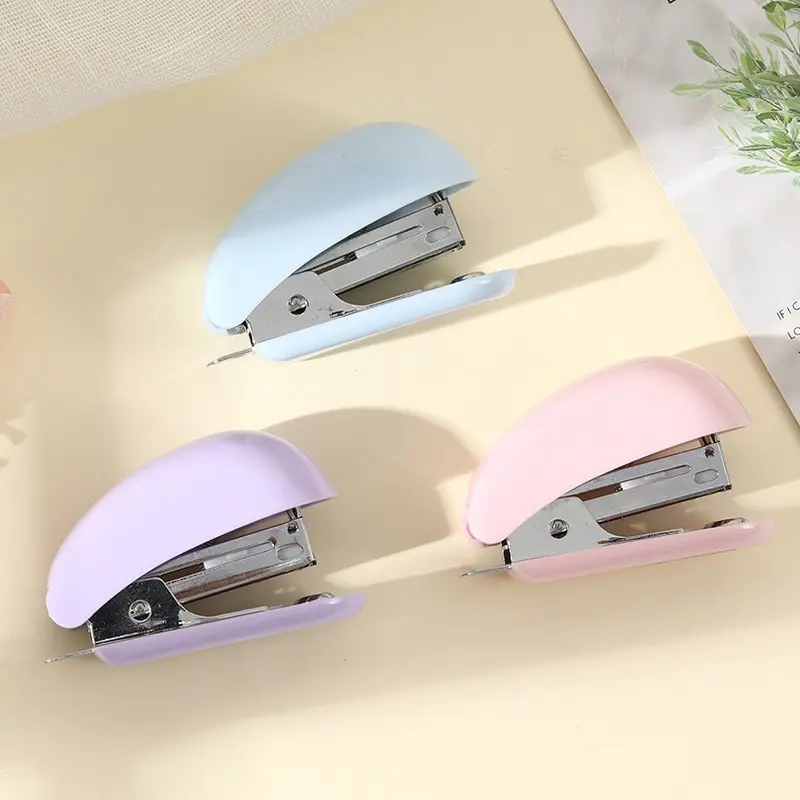 Степлер Macarone Color Mini Офис школа студент канцелярские принадлежности бумажные папки офисные аксессуары Школьные Аксессуары
Степлер Macarone Color Mini Офис школа студент канцелярские принадлежности бумажные папки офисные аксессуары Школьные Аксессуары