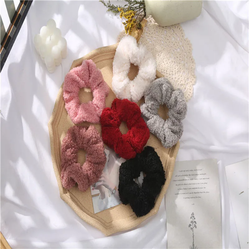 Yanwenx Teddy Hair Scrunchies Female Fashion Adult Hair Accessories Large Intestine Autumn and winter new plush hair rope
Yanwenx Teddy Hair Scrunchies Female Fashion Adult Hair Accessories Large Intestine Autumn and winter new plush hair rope