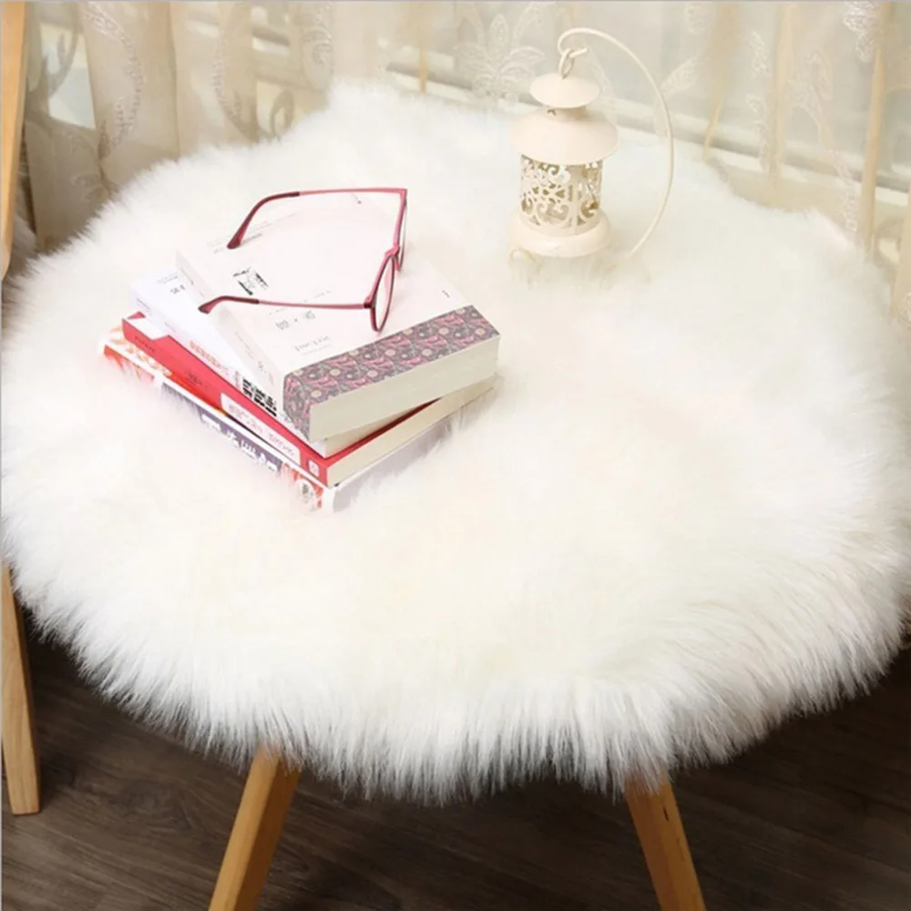 New Artificial Sheepskin Rug Chair Cover Bedroom Mat Artificial Wool Warm Hairy Carpet Seat Wool Warm Textil Fur Area Rugs
New Artificial Sheepskin Rug Chair Cover Bedroom Mat Artificial Wool Warm Hairy Carpet Seat Wool Warm Textil Fur Area Rugs
