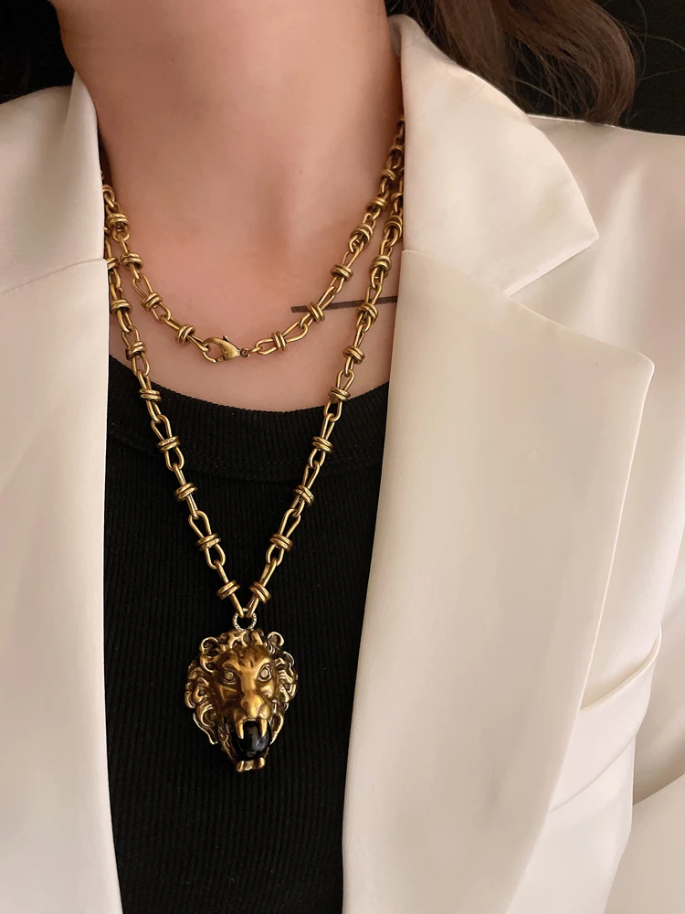 Private Custom European and American Vintage Lion Head Sweater Chain Long Chain Wear Choker Personality Necklace Famous Designer
Private Custom European and American Vintage Lion Head Sweater Chain Long Chain Wear Choker Personality Necklace Famous Designer