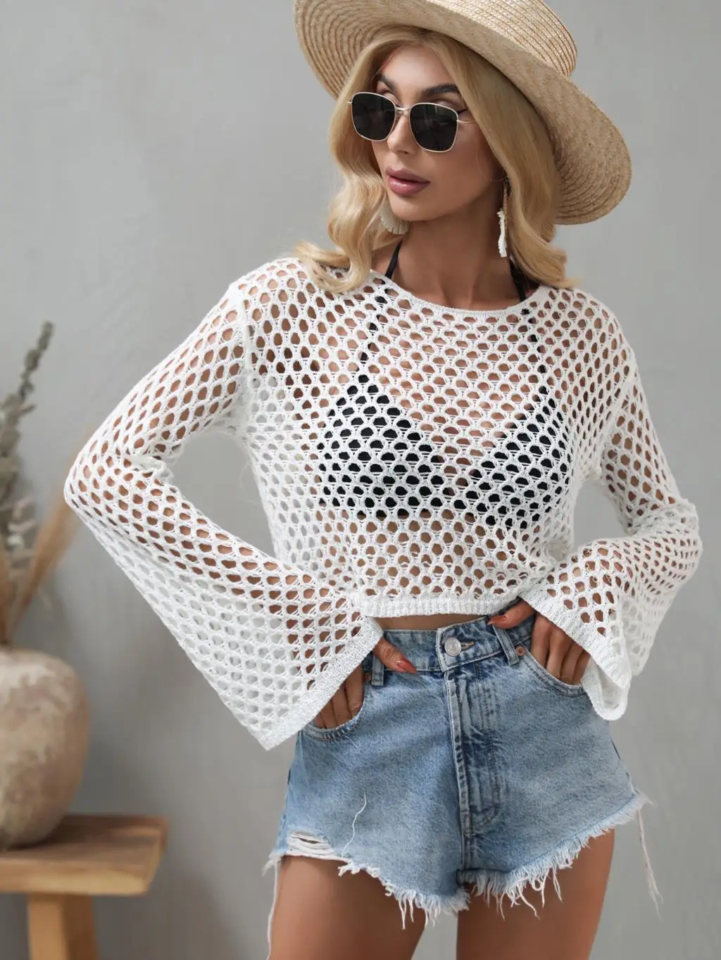Women's Hollow Out Sweater Solid Sexy Knitted Trumpet Sleeve Loose Pullover Summer O Neck Fashion Female Top Leisure Streetwear
Women's Hollow Out Sweater Solid Sexy Knitted Trumpet Sleeve Loose Pullover Summer O Neck Fashion Female Top Leisure Streetwear