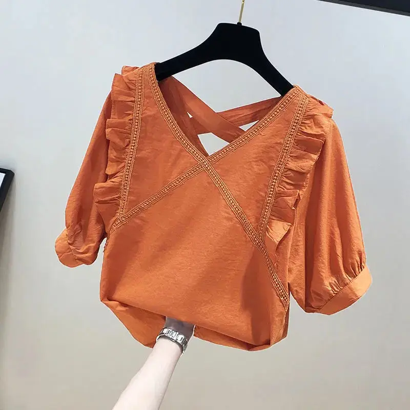 French Short Sleeved Chiffon Shirt Women's Thin Summer New Style Fungus Edge V-neck Shirt Open Back Hollow Foreign Style Top
French Short Sleeved Chiffon Shirt Women's Thin Summer New Style Fungus Edge V-neck Shirt Open Back Hollow Foreign Style Top