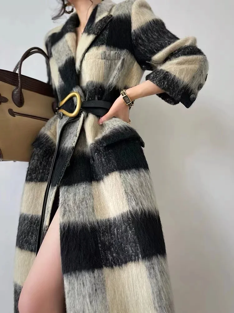 Elegant Women Plaid Woolen Coat Female Loose Korean Long Double Breasted 2023 Spring Autumn Jackets Trench Coats Outerwear WJ10
Elegant Women Plaid Woolen Coat Female Loose Korean Long Double Breasted 2023 Spring Autumn Jackets Trench Coats Outerwear WJ10