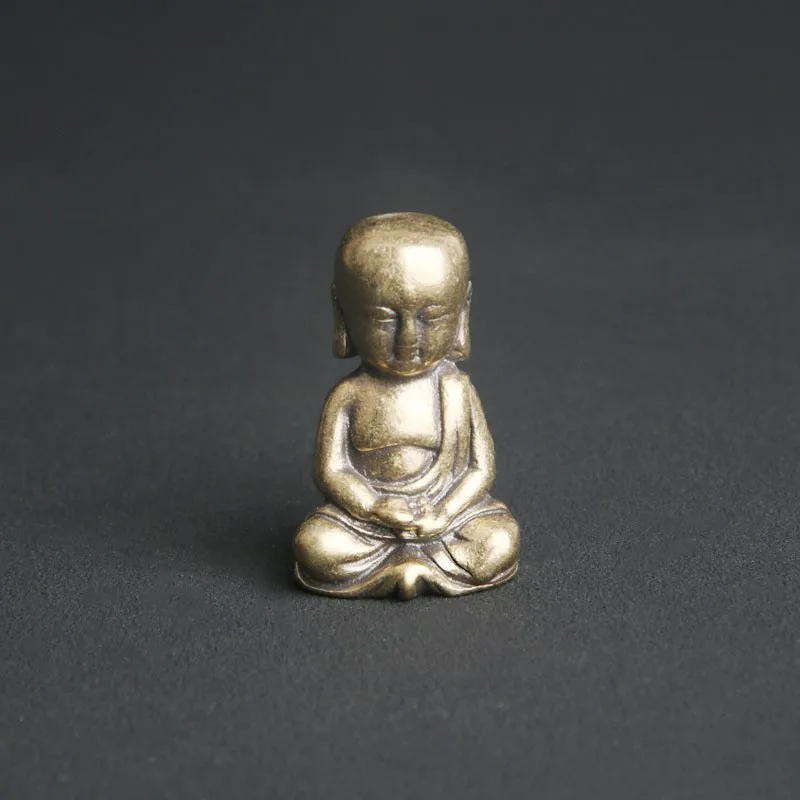 Antique Brass Ksitigarbha Bodhisattva Desktop Ornament Carrying Pocket Buddha 
Antique Brass Ksitigarbha Bodhisattva Desktop Ornament Carrying Pocket Buddha