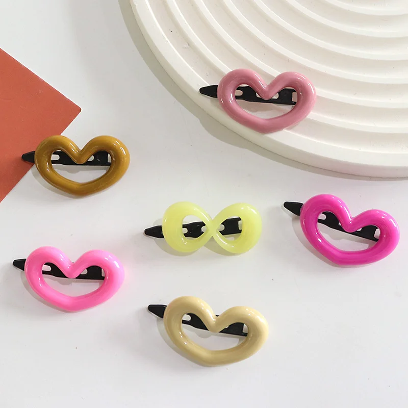 Spring Summer Solid Color Plastic Heart Love Bow Snap Hair Clips For Girl Woman Cute Kawaii Fairy Hairpin Fashion Accessories
Spring Summer Solid Color Plastic Heart Love Bow Snap Hair Clips For Girl Woman Cute Kawaii Fairy Hairpin Fashion Accessories
