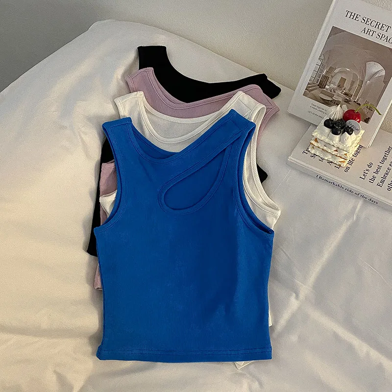 Solid color hot girl all-match vest suspenders women's spring 2022 new women's fashion age-reducing sleeveless tops
Solid color hot girl all-match vest suspenders women's spring 2022 new women's fashion age-reducing sleeveless tops