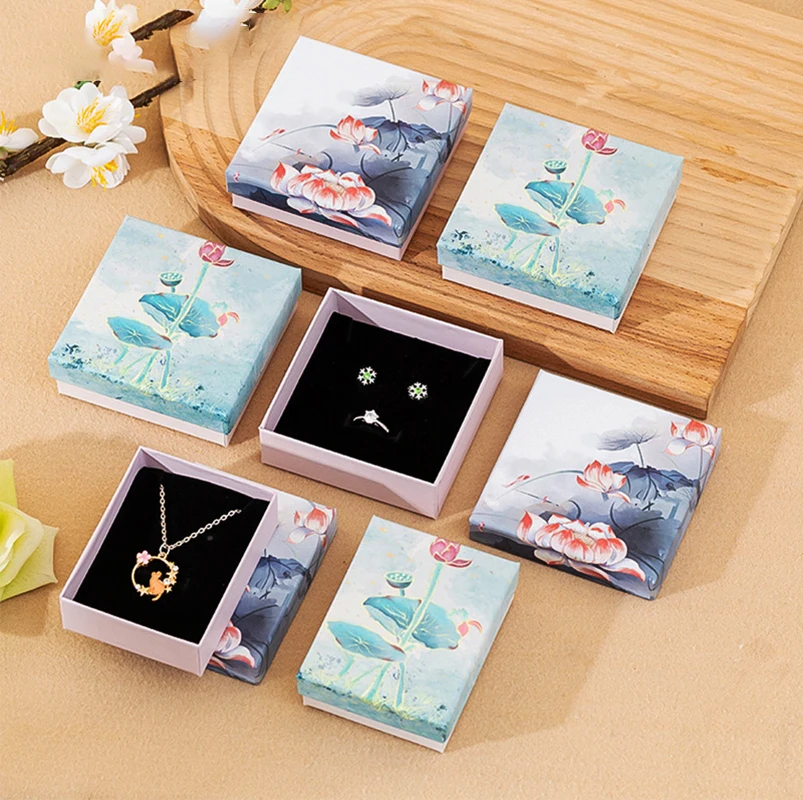 Paper Jewelry Storage Box for Ring Necklace Earrings Pendant Gift Organizer Chinoiserie Style Jewelry Packaging Box Wholesale
Paper Jewelry Storage Box for Ring Necklace Earrings Pendant Gift Organizer Chinoiserie Style Jewelry Packaging Box Wholesale