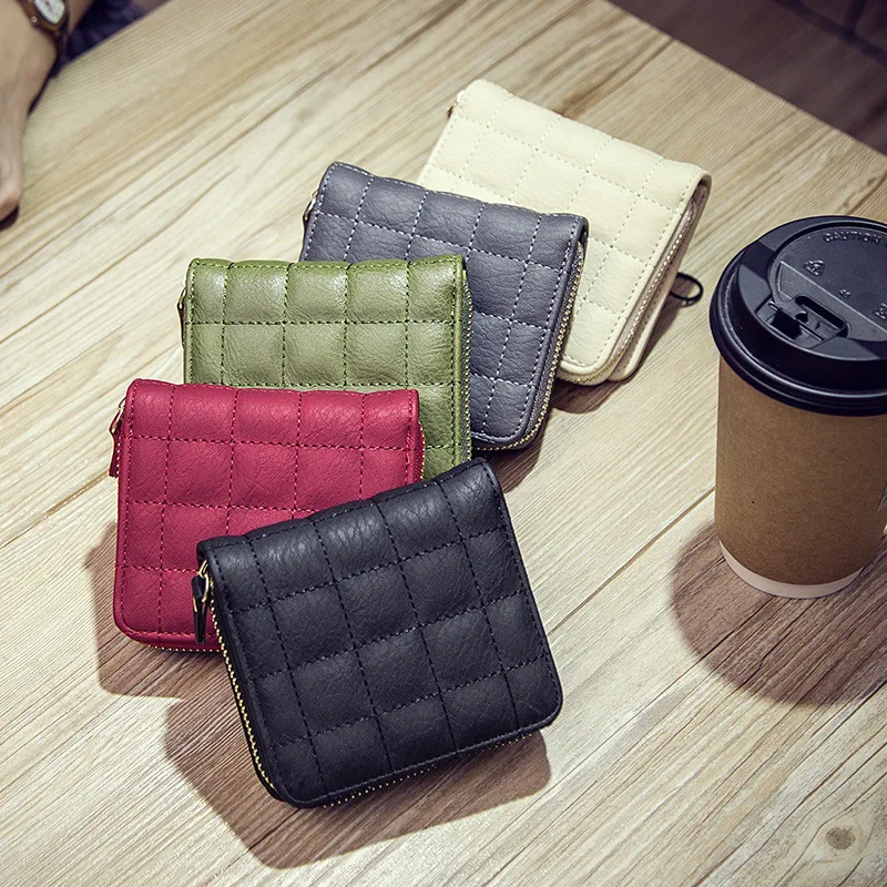 2022 Trendy Women Short Wallets PU Leather Female Plaid Purses Card Holder Wallet Fashion Woman Small Zipper Wallet Coin Purse
2022 Trendy Women Short Wallets PU Leather Female Plaid Purses Card Holder Wallet Fashion Woman Small Zipper Wallet Coin Purse