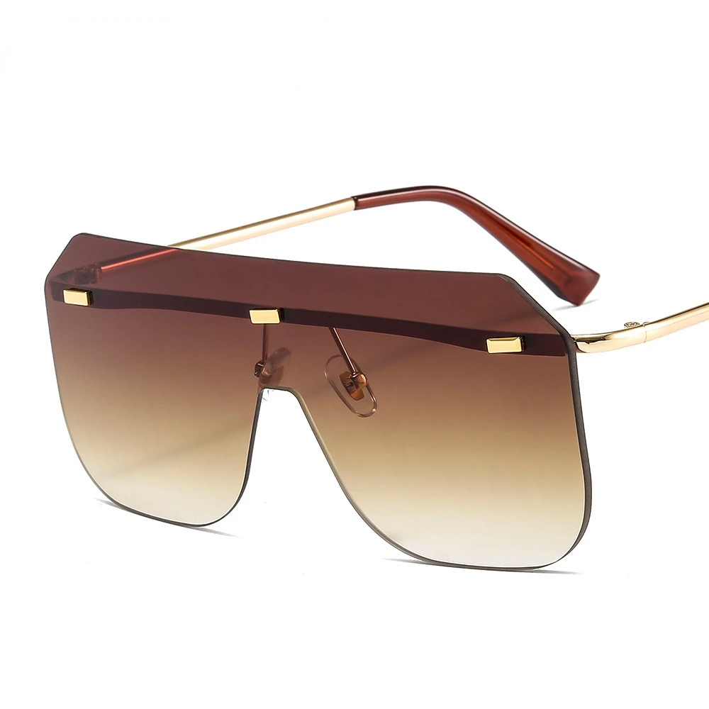 The New One-piece Lady Sunglasses Integrated UV Protection Fashion Men and Women Wild Spectacles
The New One-piece Lady Sunglasses Integrated UV Protection Fashion Men and Women Wild Spectacles