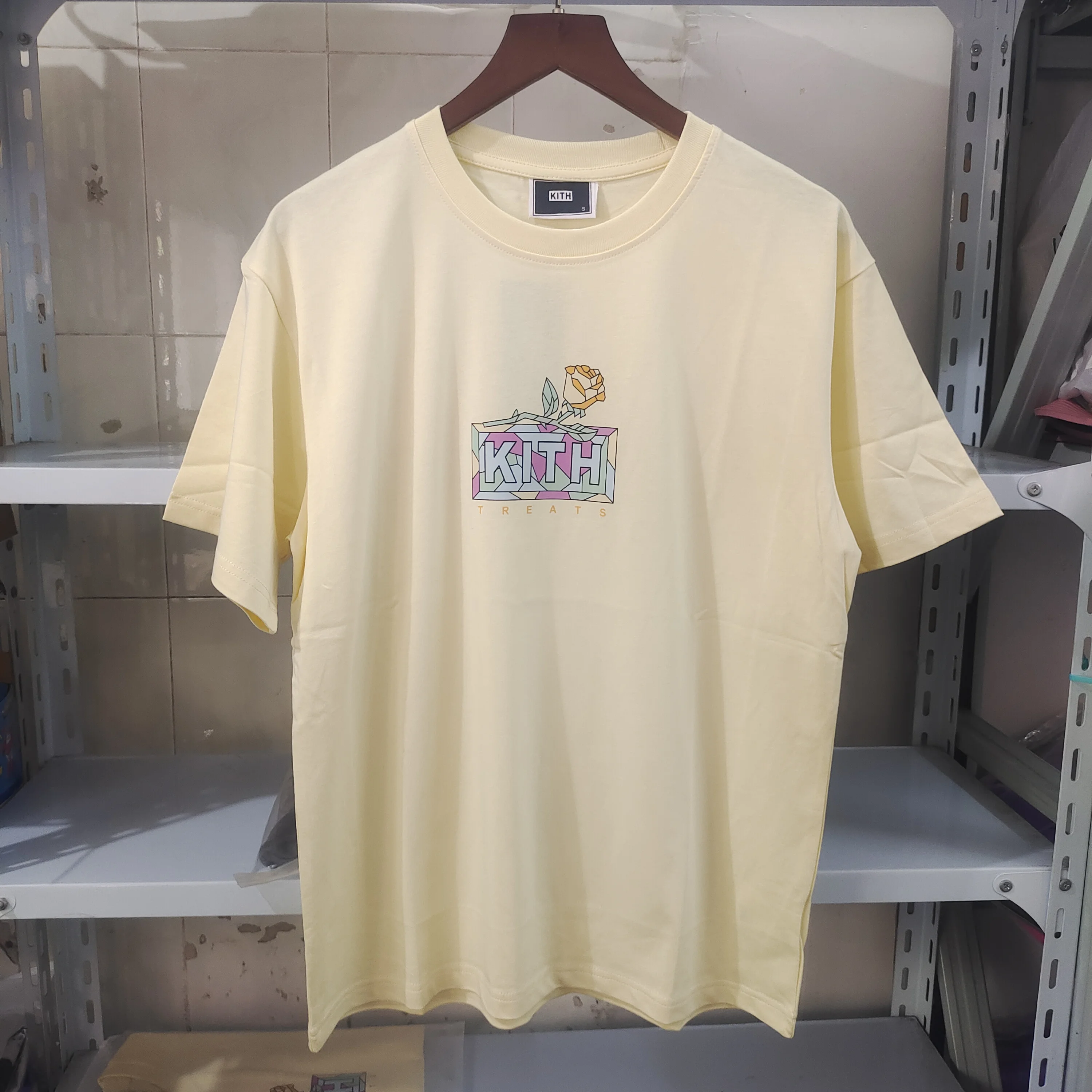 KITH Rose Collection Classic Simple Couple Fashion Printed Men's T-shirt футболка женский
KITH Rose Collection Classic Simple Couple Fashion Printed Men's T-shirt футболка женский