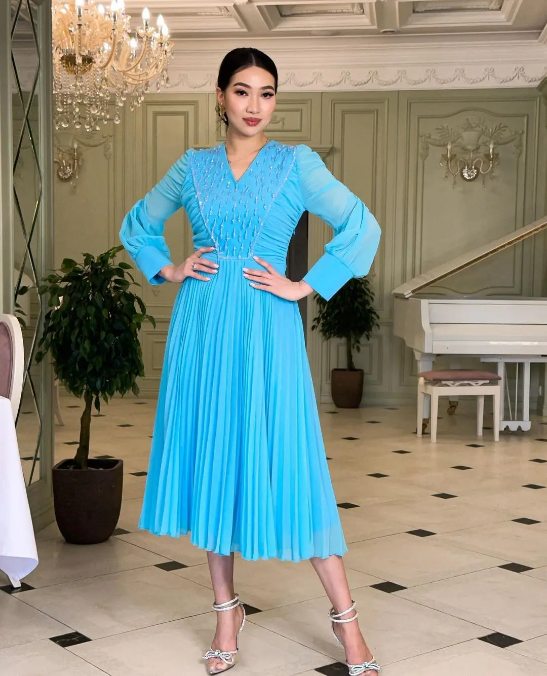 Lovestory Beading V Neck Prom Dresses Long Sleeves Saudi Arabia Women Wear Pleats Chiffon Night Party A Line Vestidos De Noche
Lovestory Beading V Neck Prom Dresses Long Sleeves Saudi Arabia Women Wear Pleats Chiffon Night Party A Line Vestidos De Noche