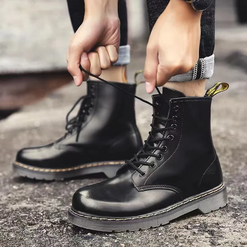 Men's boots, black Martin boots, fashionable short boots, outdoor oversized cycling motorcycle boots, winter warm cotton shoes
Men's boots, black Martin boots, fashionable short boots, outdoor oversized cycling motorcycle boots, winter warm cotton shoes