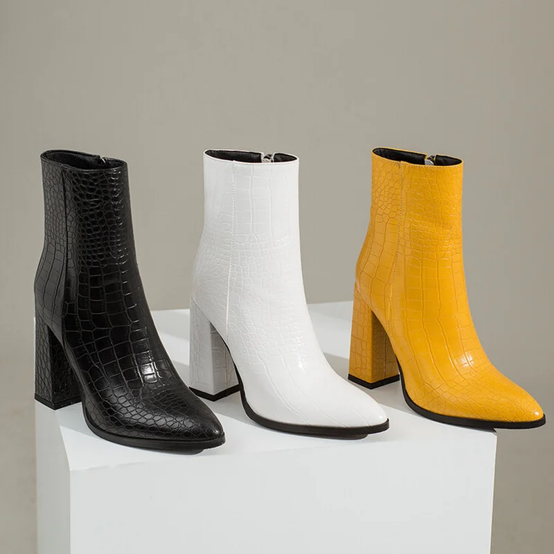 2022 Platform Women Boots Faux Leather Square High Heel Ankle Boots Zipper Boots Autumn Winter Ladies Shoes Black Brown Boots
2022 Platform Women Boots Faux Leather Square High Heel Ankle Boots Zipper Boots Autumn Winter Ladies Shoes Black Brown Boots